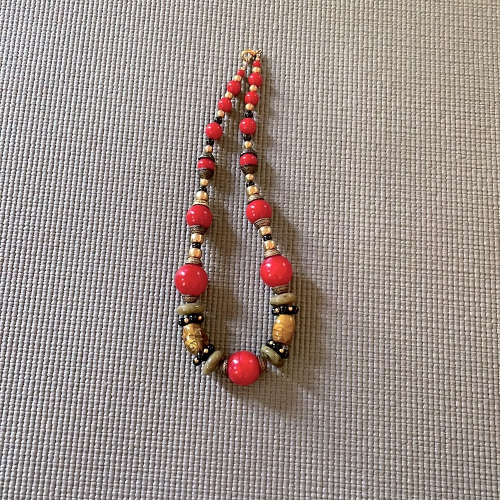 Red & Gold Beads Necklace Size 9.5”